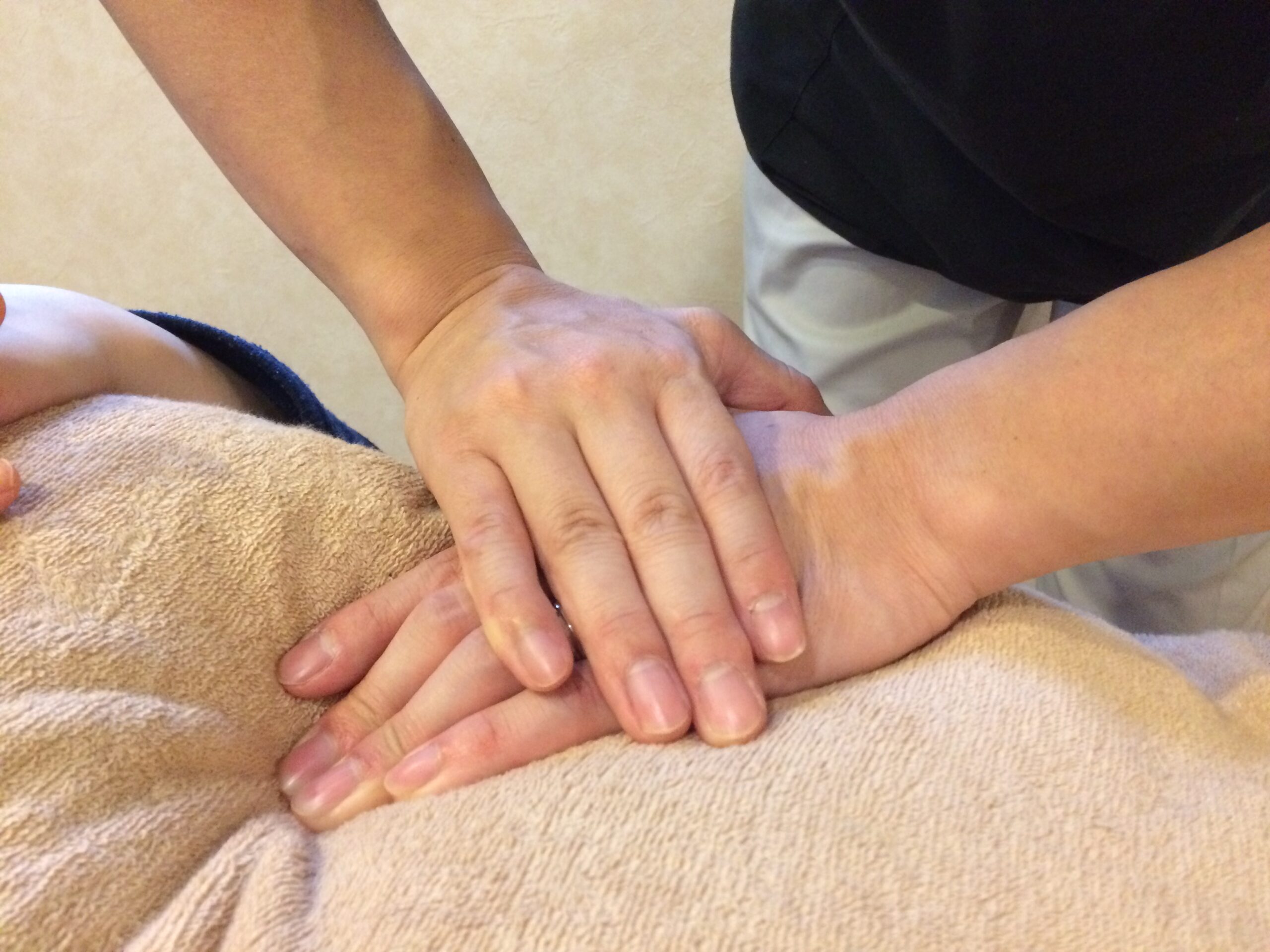 札幌白石区整体【猫背骨盤矯正専門】カラダカイロ　