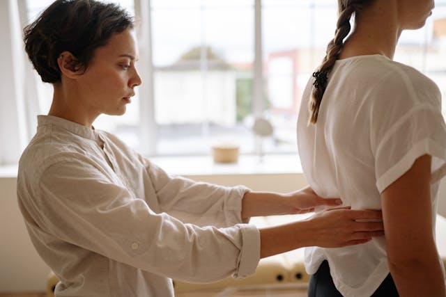 カラダカイロ,猫背姿勢,疲労,骨盤の歪み,札幌白石区整体,